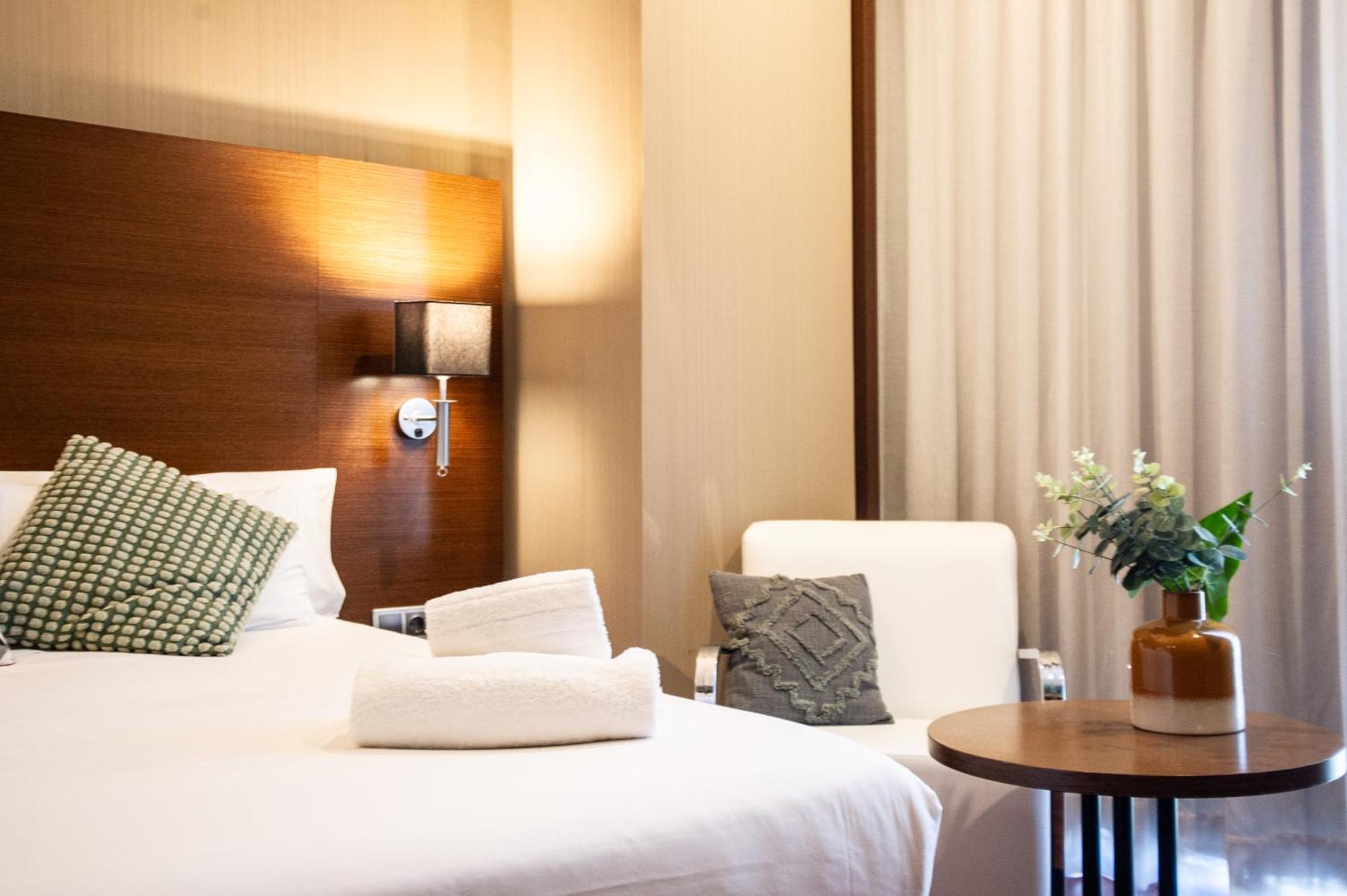 Azz Valencia Congress Hotel & Spa Paterna Exterior photo
