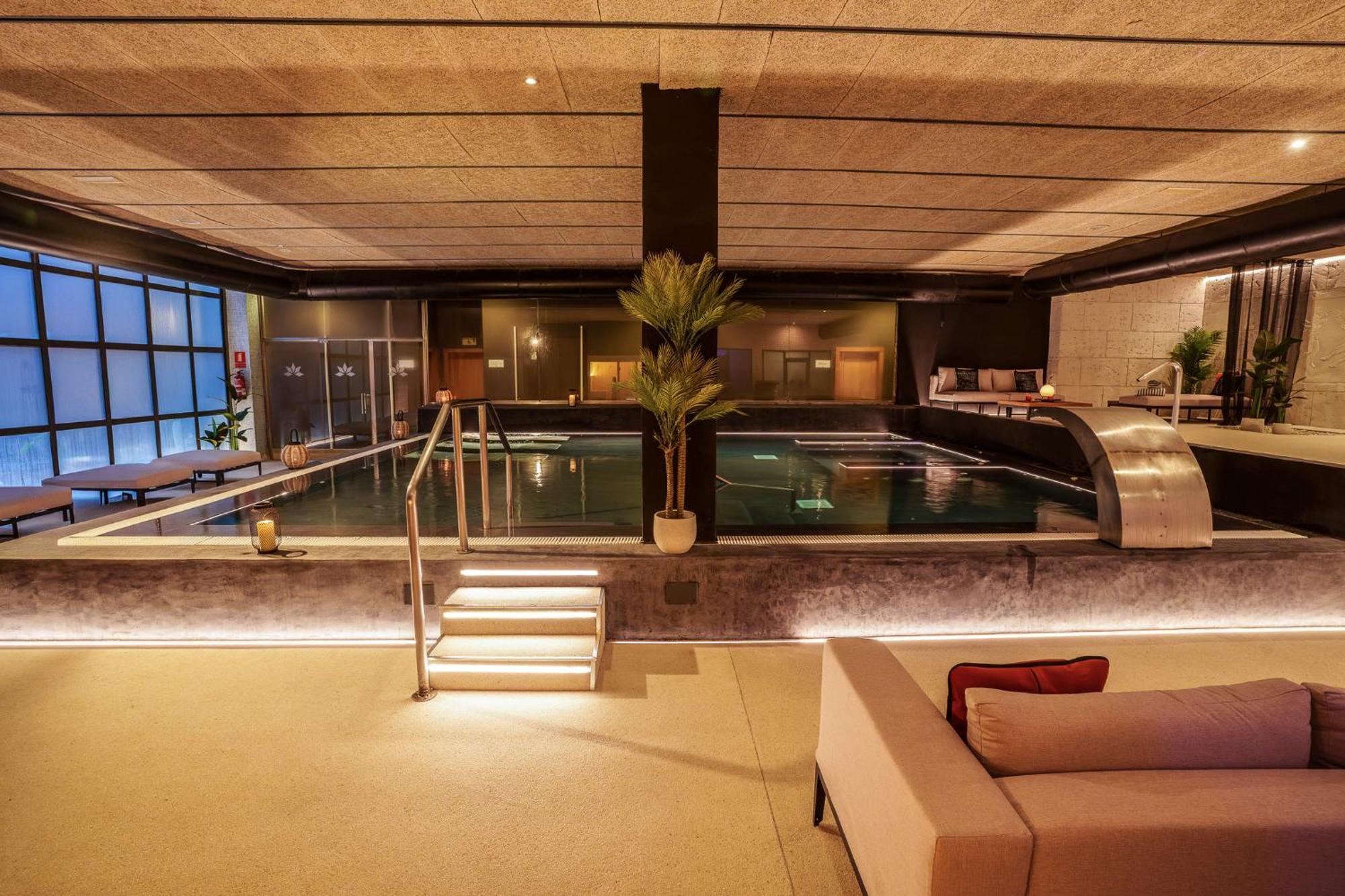 Azz Valencia Congress Hotel & Spa Paterna Exterior photo